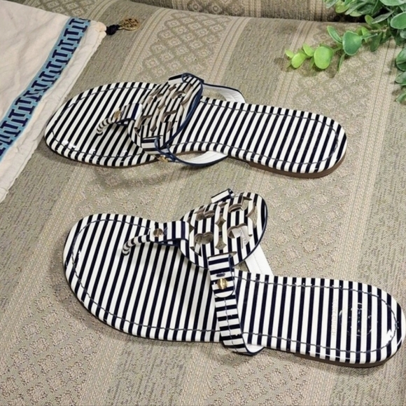 Tory Burch Miller Stripe Patent Leather Sandals In Black & White - Picture 4 of 15